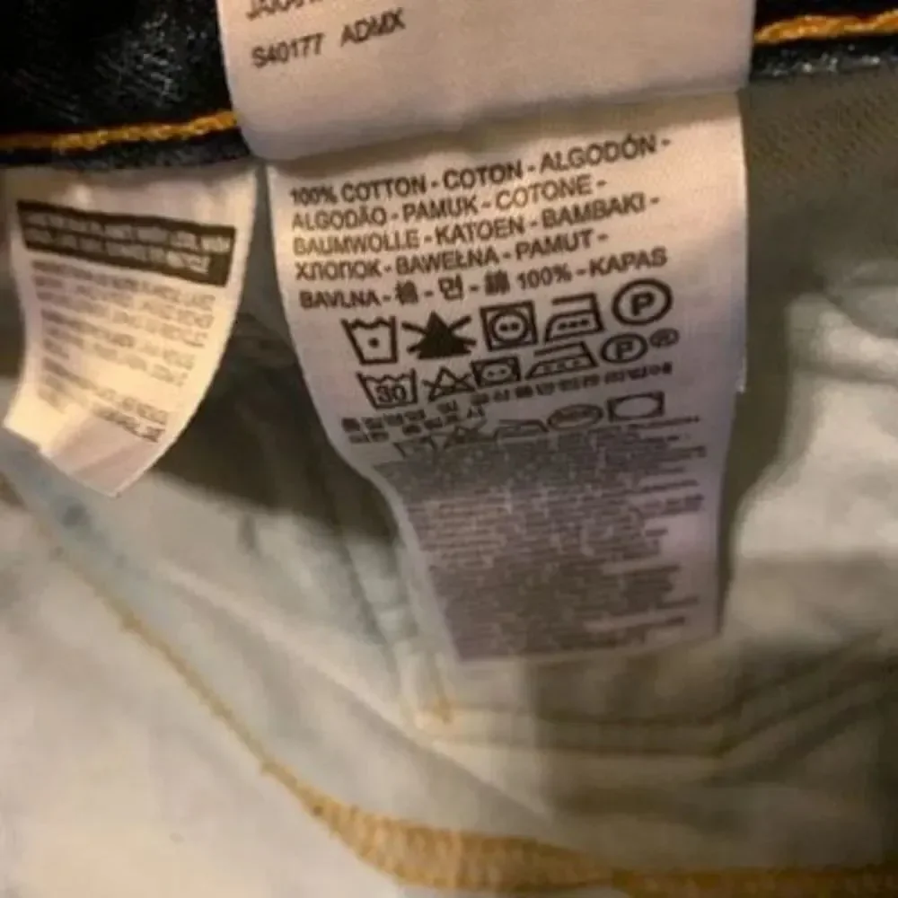 Levi’s 550 Relaxed Size 46x29 Jeans